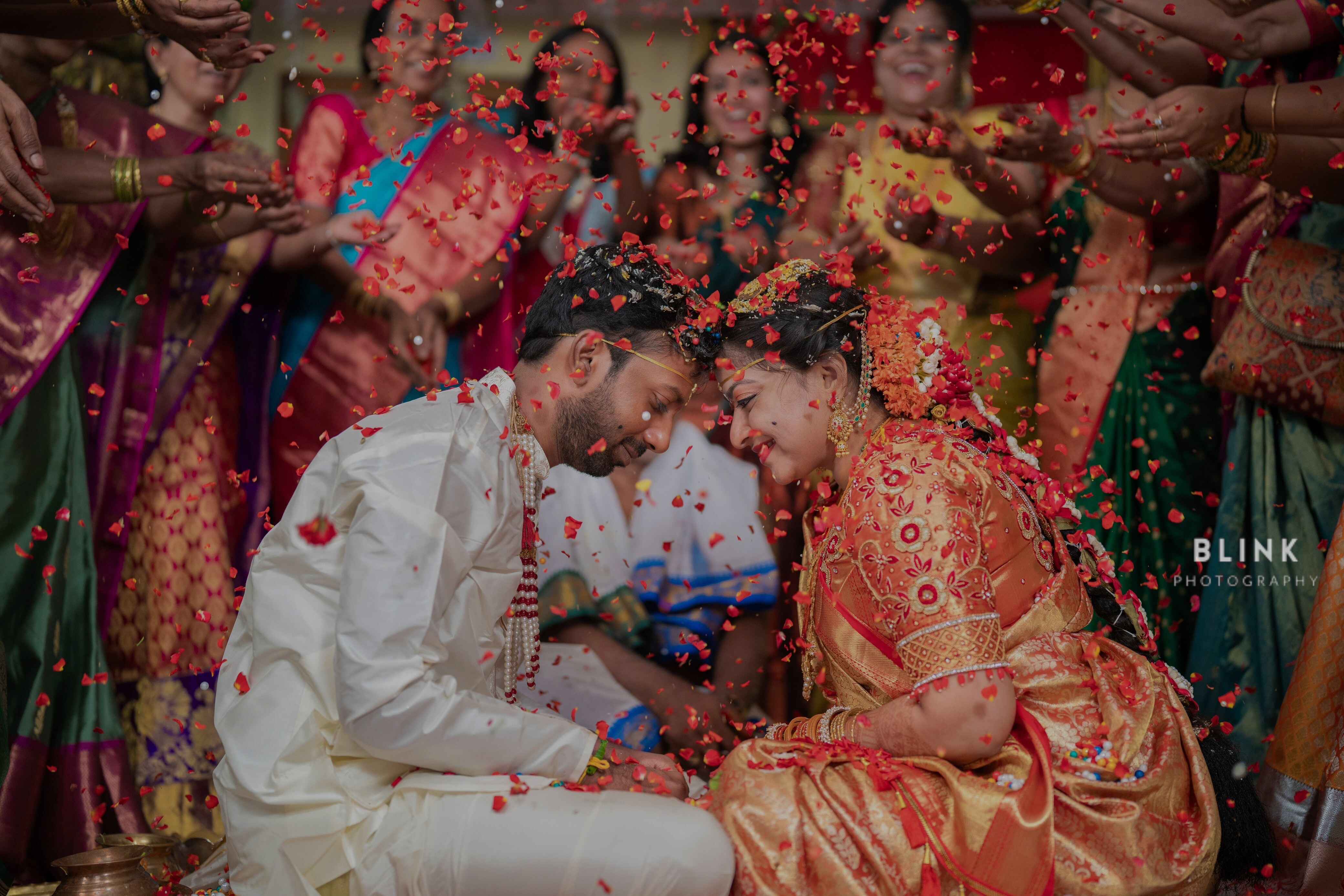 A beautiful pic of couples on wedding stage